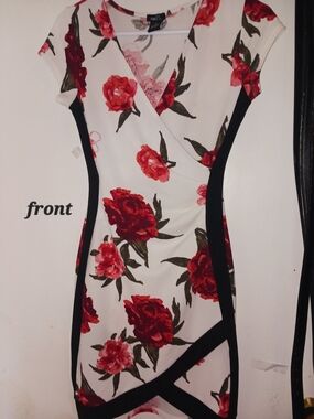 rue21 White Floral Top with Pink Rose Print